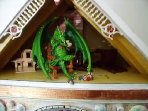 DOLLHOUSES/clock9.jpg