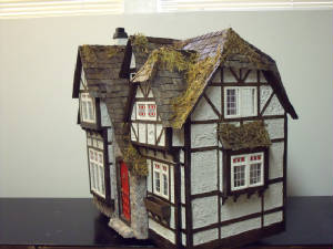 DOLLHOUSES/HARM9.JPG