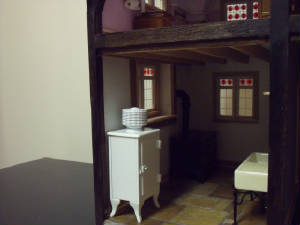 DOLLHOUSES/HARM9.JPG