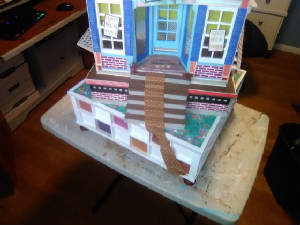 DOLLHOUSES/MAD10.jpg