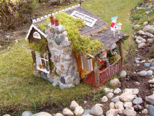 DOLLHOUSES/MR9.JPG