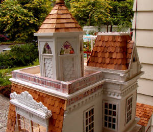 DOLLHOUSES/RAIN10.jpg