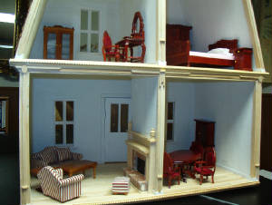 DOLLHOUSES/SHUT10.JPG