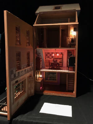 DOLLHOUSES/TOWN10.JPG