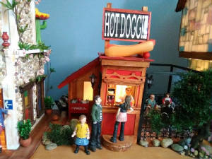 DOLLHOUSES/VILLAGE7.jpg