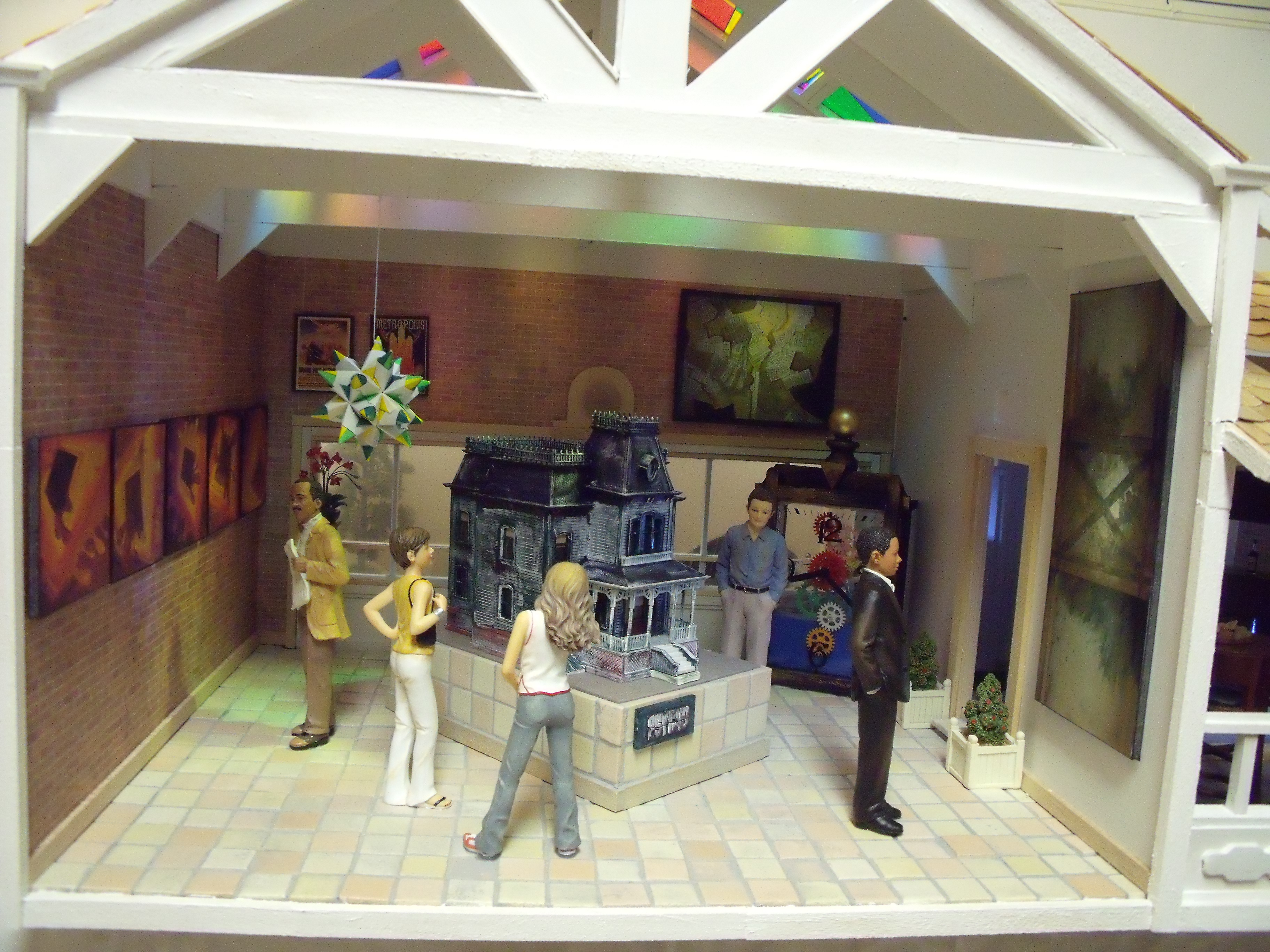 DOLLHOUSES/ART10.jpg