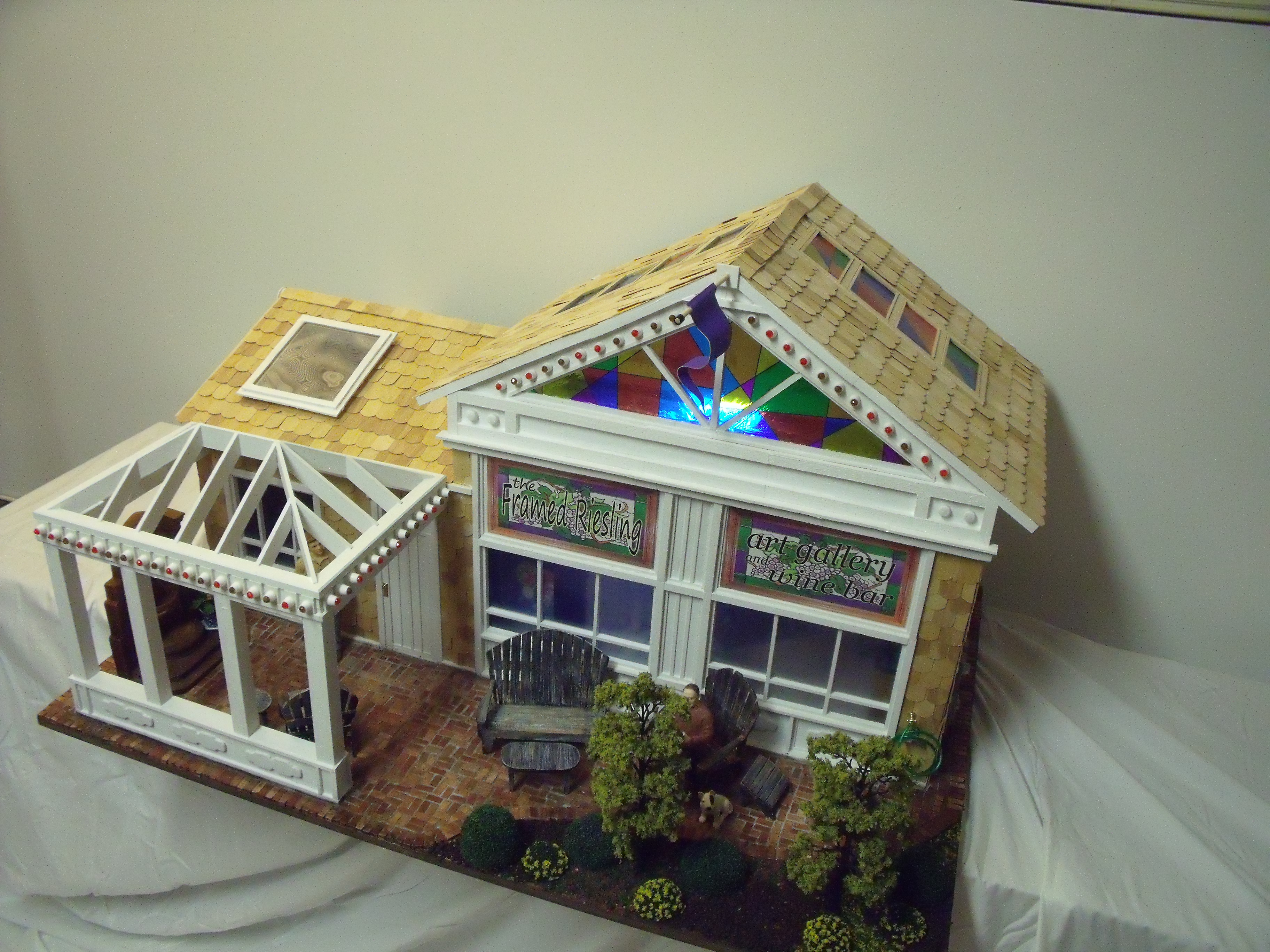 DOLLHOUSES/ART12.JPG