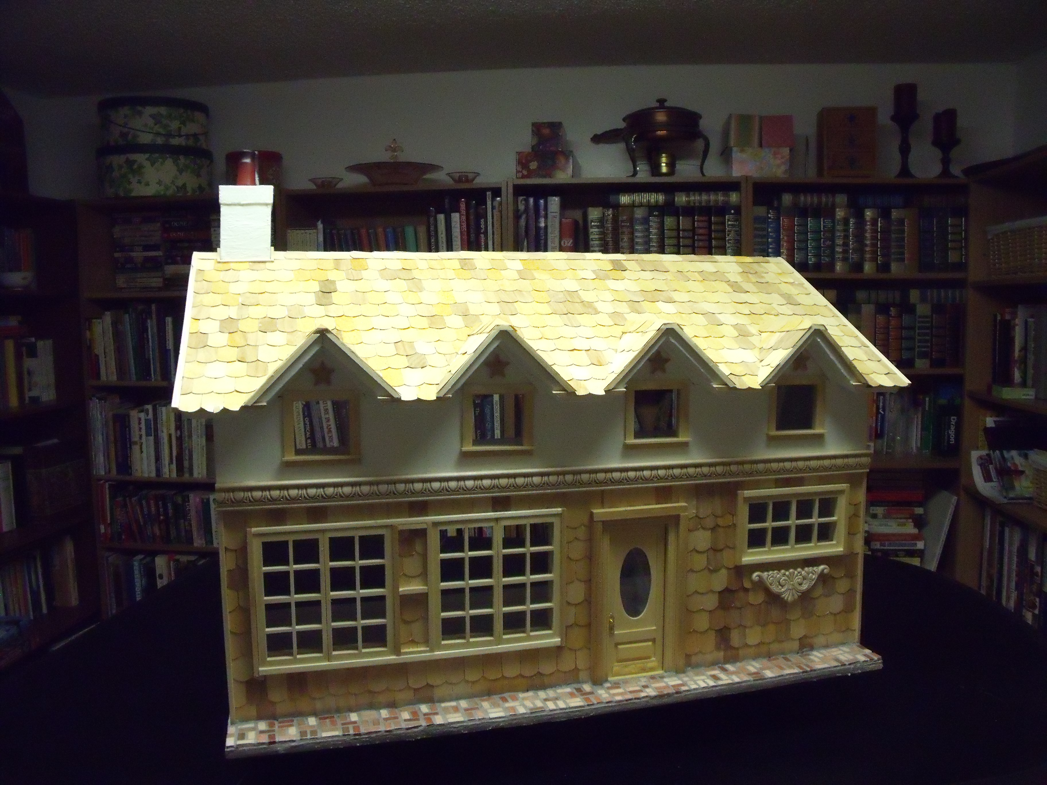 DOLLHOUSES/GABLE8.jpg