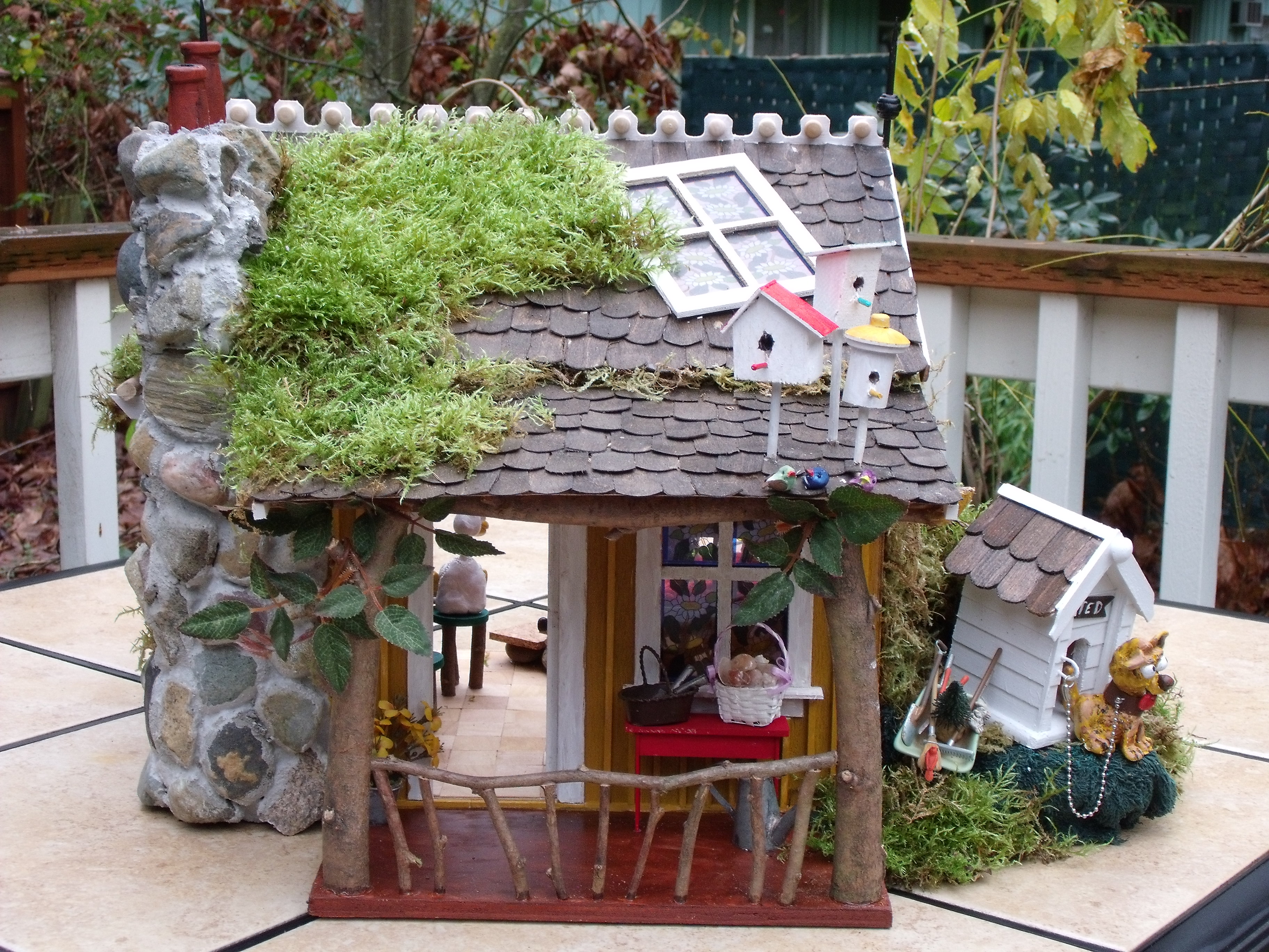 DOLLHOUSES/MR9.JPG