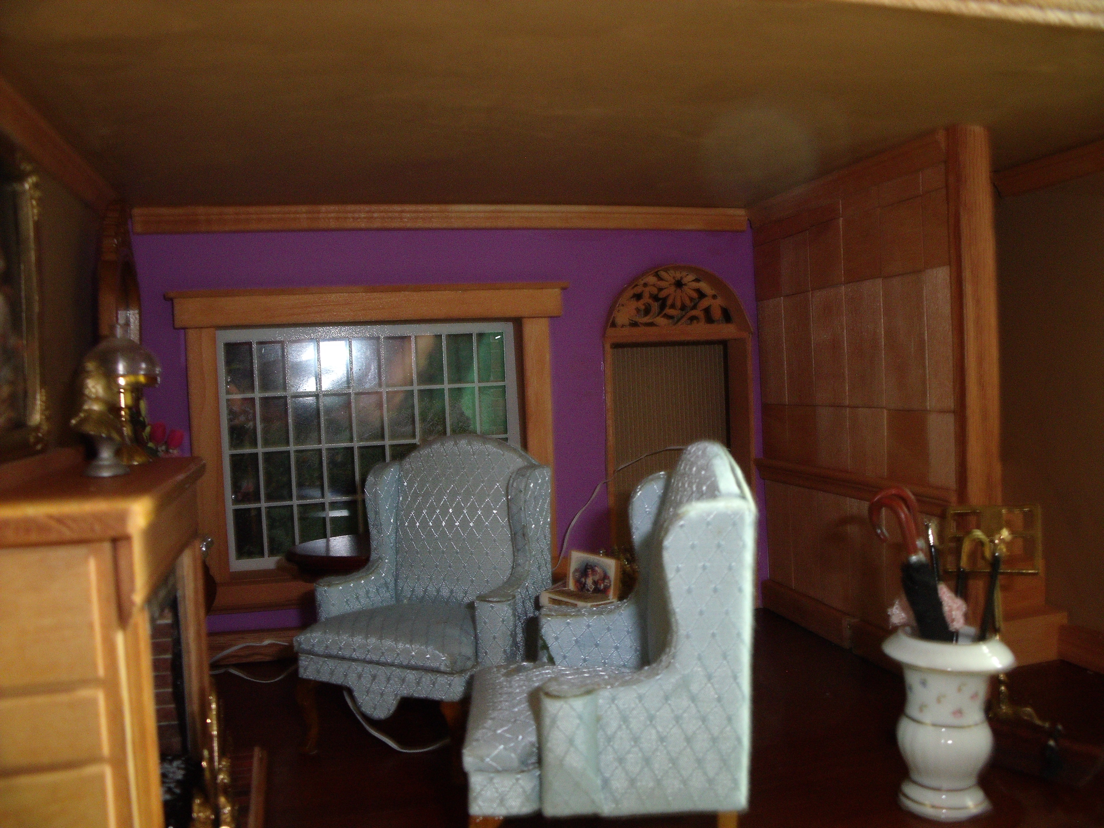 DOLLHOUSES/TOWN10.JPG