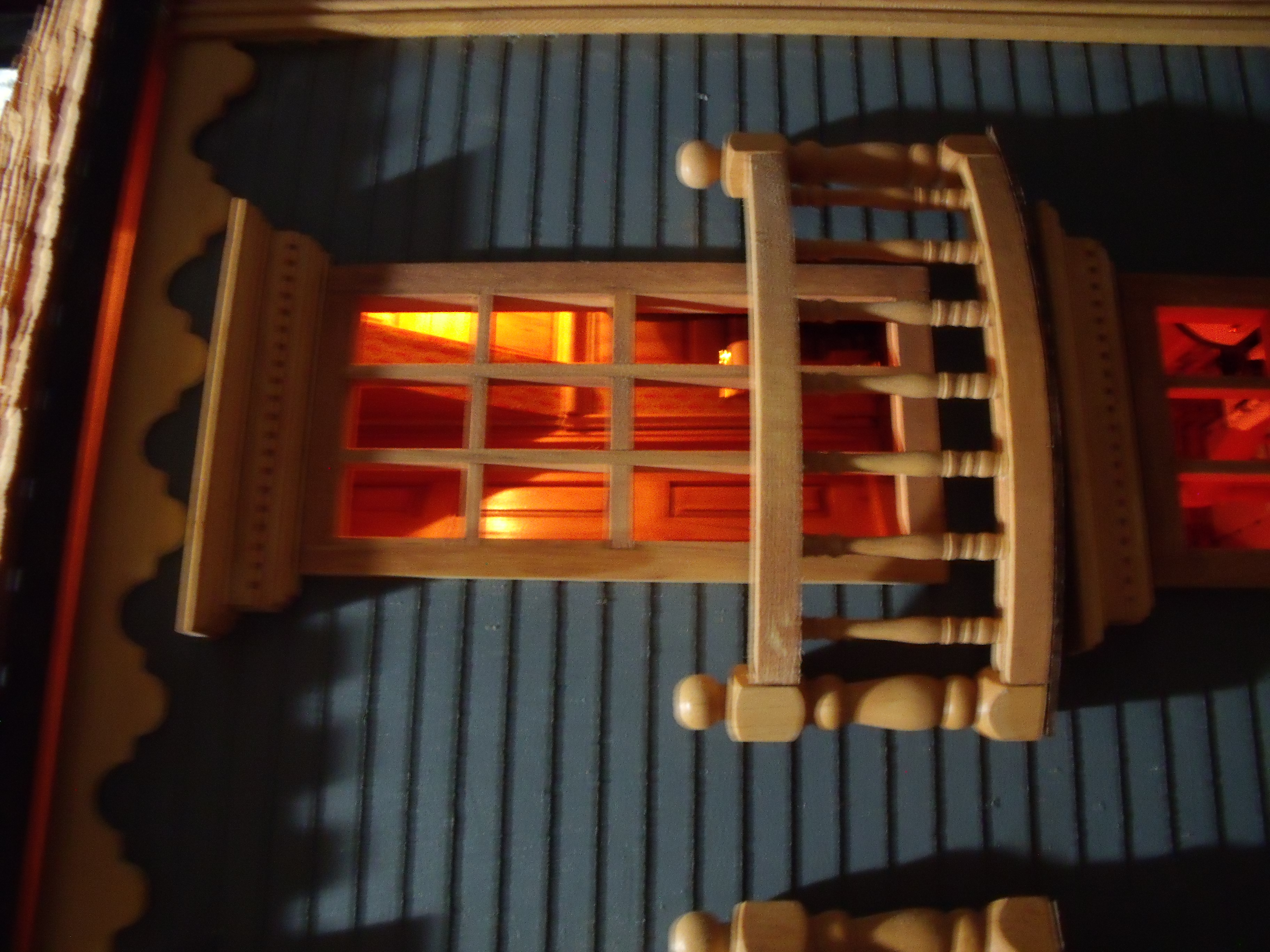 DOLLHOUSES/TOWN10.JPG