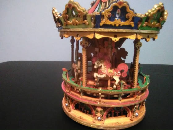 SCULPTURE/care4.jpg